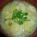 櫻子のママ's cooksnap of when they made 春キャベツと松山揚げのゴマみそ汁.