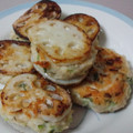 mocobaron's cooksnap of when they made れんこんのはさみ揚げ.