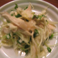 jgirl60's cooksnap of when they made ＊カイワレと鶏胸肉のワサマヨ和え＊.