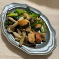 waakitchen's cooksnap of when they made 秋鮭と小松菜のガーリックバター炒め.