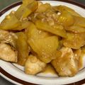 JUMOM's cooksnap of when they made 鶏ささみとじゃがいものガリバタ醤油炒め.