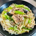 azbjbn's cooksnap of when they made 簡単！さば缶とねぎのそうめんチャンプルー.