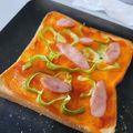 クックHTTUKC☆'s cooksnap of when they made 《冷凍保存OK》いつもの☆ピザトースト.