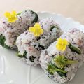 ともみん❤'s cooksnap of when they made ちょっと拝借！なばなの花びらを添えて.
