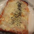 ｍａｒしゃん's cooksnap of when they made 鮭と白ねぎのチーズトースト.