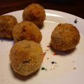 kanakomami's cooksnap of when they made 栗とさつまいもと豚のコロッケ.