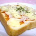 __puririn's cooksnap of when they made オニオンチーズトースト.