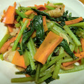 conn's cooksnap of when they made 鶏皮＆小松菜のにんにく炒め☆.