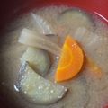 ルナムン's cooksnap of when they made 意外に美味☆ナスとセロリのお味噌汁.