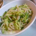 食パンダ's cooksnap of when they made 簡単？手抜き？もやしときゅうりのナムル.