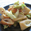 クックママン's cooksnap of when they made ちくわとキャベツのオイマヨ唐辛子炒め♪.