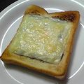 亜久里's cooksnap of when they made 宇治金時チーズ*トースト.