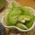 MEGuREEN's cooksnap of when they made 梅こぶ茶でカブとセロリの浅漬けサラダ.