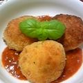 *＊tino＊*'s cooksnap of when they made ミートソース缶でライスコロッケ♪.