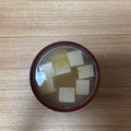 かおり♡♡♡'s cooksnap of when they made 絹ごし豆腐と☆とろろめかぶの☆お味噌汁.