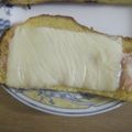 3姉妹ちゃんママ's cooksnap of when they made 簡単おいしい♪明太マヨチーバタートースト.