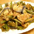ぐります's cooksnap of when they made 大葉にんにく醤油で☆豚とにんにくの芽炒め.