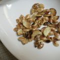 はるタルト's cooksnap of when they made かぼちゃの種でおつまみ（ガーリック入り）.