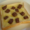 はちれ's cooksnap of when they made チョコチーズ★トースト.