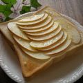 ルクルーゼ☆'s cooksnap of when they made ＊カリカリ美味しい♪りんごトースト＊.