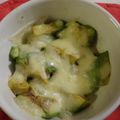 くーまんず's cooksnap of when they made とろ〜り♪アボカドとチーズのオーブン焼き.