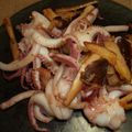 天使のみうちゃん's cooksnap of when they made いかげそのにんにくソテー.