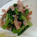 レアレアチーズ's cooksnap of when they made ｱｽﾊﾟﾗﾌﾞﾛｯｺﾘｰのｺﾝｿﾒ炒め.