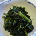のじまさん's cooksnap of when they made パパッとできる！簡単春菊とかのごま和え.