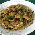 しおとも's cooksnap of when they made すきやきにんにくバター☆ピリ辛パスタ.