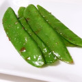 Fire-King's cooksnap of when they made 簡単　絶品！さやえんどうのバター炒め.