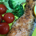 クックHDP0M2☆'s cooksnap of when they made 塩鮭の切り身で簡単☆鮭のレモンムニエル.