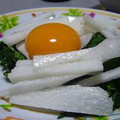 こまきてぃ's cooksnap of when they made 長いもと春菊のしょうゆ漬け卵黄和え☆.