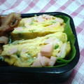 monchanママ's cooksnap of when they made 魚ソーセージとキャベツの玉子焼き.