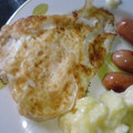 悠里菜mama's cooksnap of when they made カリカリ皮の半熟目玉焼き.