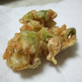 砂漠で鍋焼きうどん's cooksnap of when they made 大好き♪ブツ切りネギのかき揚げ.