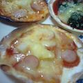 monchanママ's cooksnap of when they made ＊餃子の皮でピザ＊.