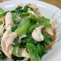 ジョンリークッカー's cooksnap of when they made 小松菜とゆで鶏のスイチリごま和え.