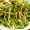 さるちー's cooksnap of when they made 簡単☆水菜ときのこの和風なサラダ.