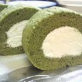 ロクシタンマニア's cooksnap of when they made ミルククリームのふわふわシフォンロール.