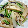 ぶぶくん's cooksnap of when they made 厚揚げ＋大蒜の芽＋きのこ　具沢山炒め♪.