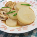 chokomi513's cooksnap of when they made 大根とちくわとお揚げのおでん風煮物.