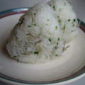 ミチケイ's cooksnap of when they made しらすとねぎしおのおにぎり。.