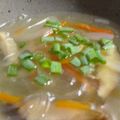 はっぴーはりぼ's cooksnap of when they made ねぎネギ人参の春雨スープ.