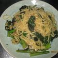 ちかぽん０８０３'s cooksnap of when they made ワカメと青菜のシンプル塩焼きそば.