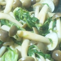 此葉。's cooksnap of when they made ★水菜とえのきの生姜煮★.