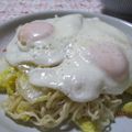 えみんちゅ＊'s cooksnap of when they made 簡単お昼ご飯♪炒めてラーメン～♪.