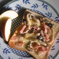 ｂｅｒｒｙ＋'s cooksnap of when they made 朝ごはんに♪きのことベーコンのトースト.