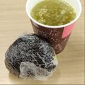 蕎麦の華's cooksnap of when they made 再現！ローソン☆枝豆と塩昆布おにぎり.