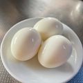azbjbn's cooksnap of when they made 子供でも綺麗に出来ちゃうゆで卵の剥き方.