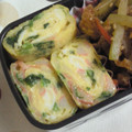 ＊ｈａｎａｃａｆｅ＊'s cooksnap of when they made ほうれん草とカニカマの玉子焼き.